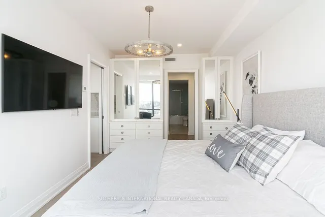 Additional image 9 of 438 King St Unit 1904