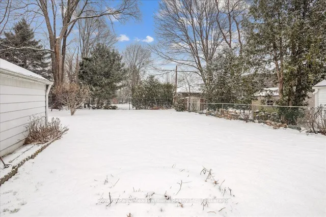 Additional image 36 of 21 Shaver Ave