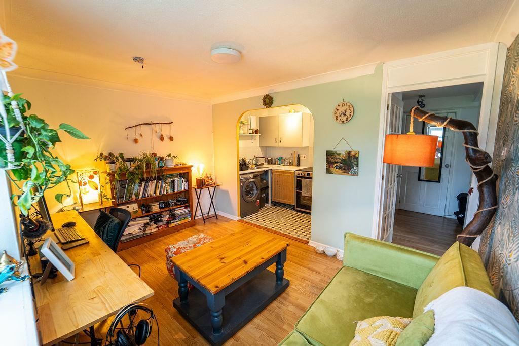 Additional image 3 of The Whithys, Street