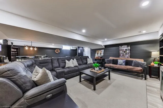 Additional image 42 of 36 Warwick Rd