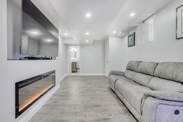 Additional image 32 of 124 Skinner Rd