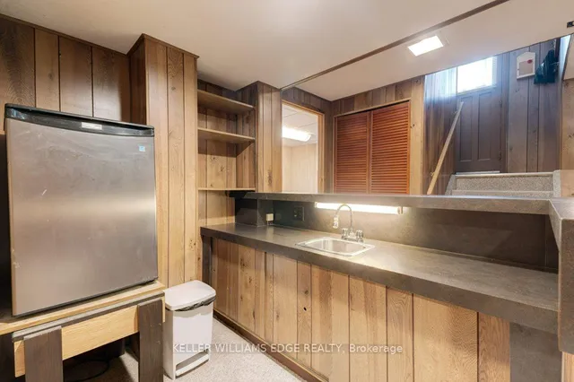 Additional image 18 of 1353 Fisher Ave