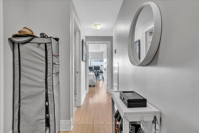 Additional image 25 of 29 Queens Quay Unit 323