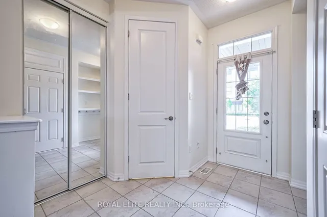 Additional image 6 of 260 North Park Blvd