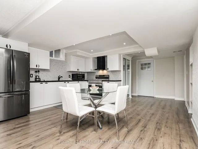 Additional image 35 of 1084 Holdsworth Cres