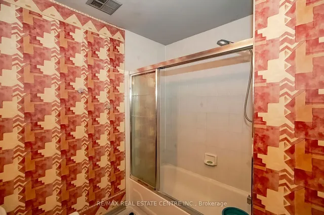 Additional image 34 of 40 Rocky Mountain Cres