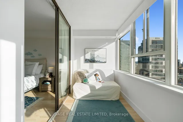 Additional image 14 of 45 Carlton St Unit 2003