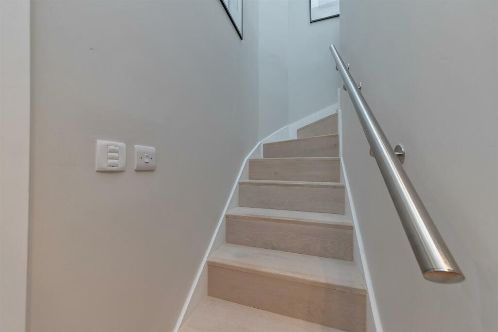 Additional image 33 of London Road, St. Albans