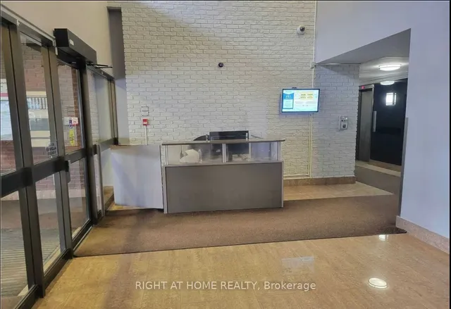 Additional image 4 of 260 Seneca Hill Dr Unit 1504