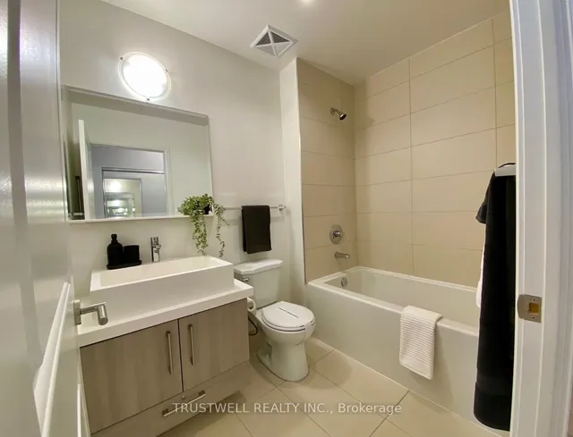 Additional image 24 of 1080 Bay St Unit 4407