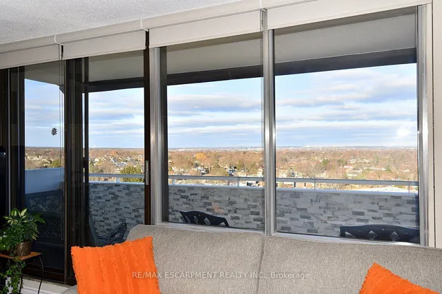 Additional image 6 of 2055 Upper Middle Rd Unit 1502