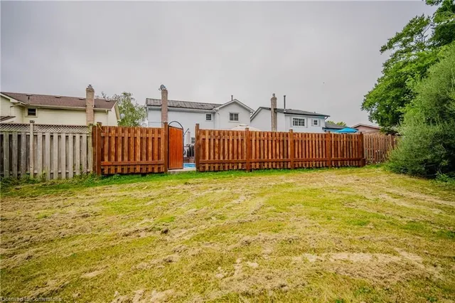 Additional image 39 of 64 Cedar Crest St