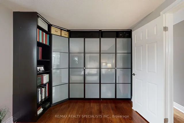 Additional image 24 of 39B Newington Cres