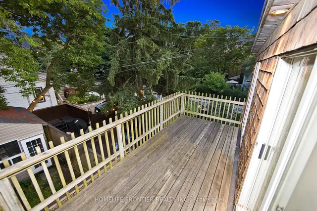 Additional image 17 of 2335 1/2 Gerrard St