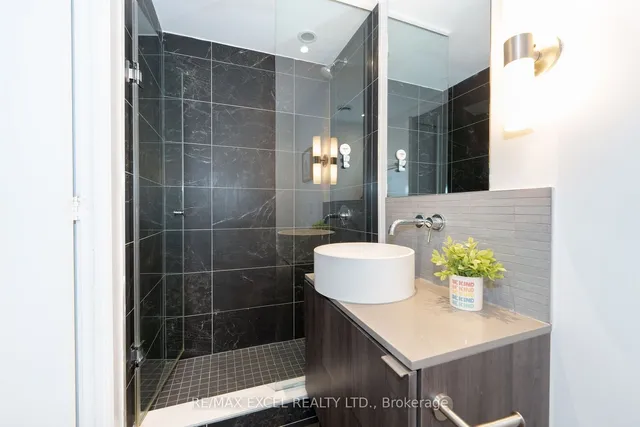 Additional image 23 of 161 Roehampton Ave Unit 1913