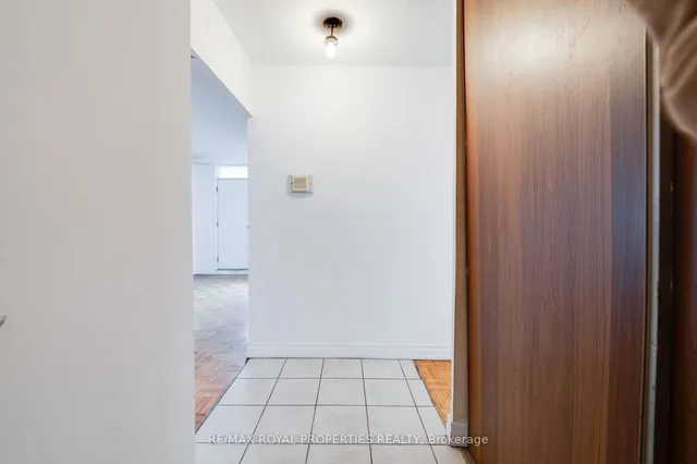 Additional image 6 of 10 Edgecliff Gfwy Unit 309