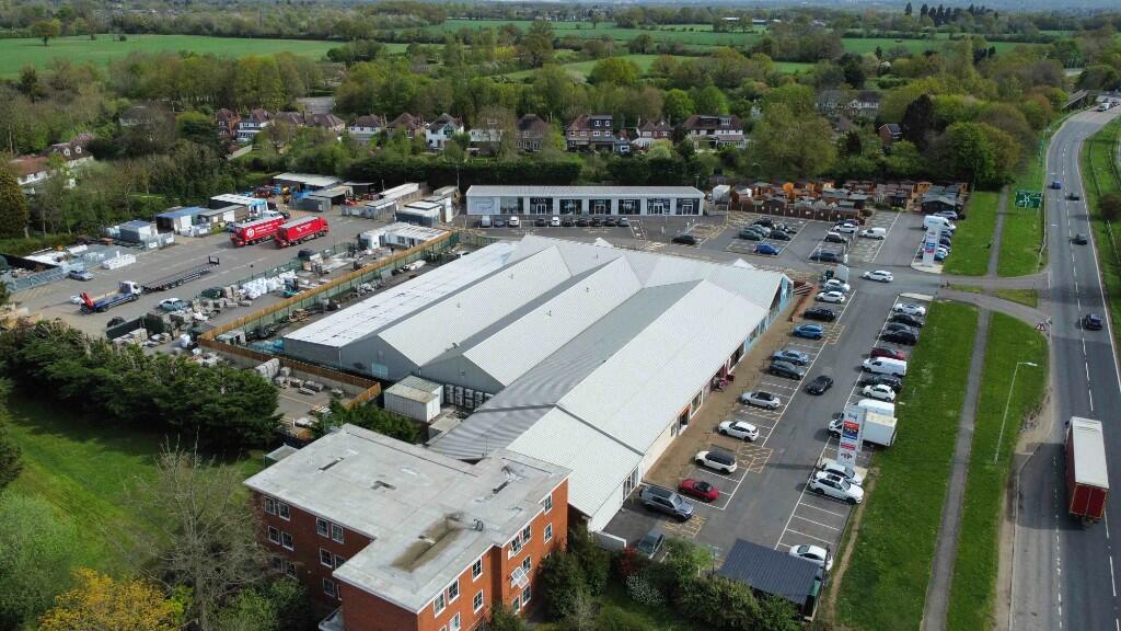 Additional image 4 of Albert Bygrave Retail Park, North Orbital Road, St Albans, AL2 1DL