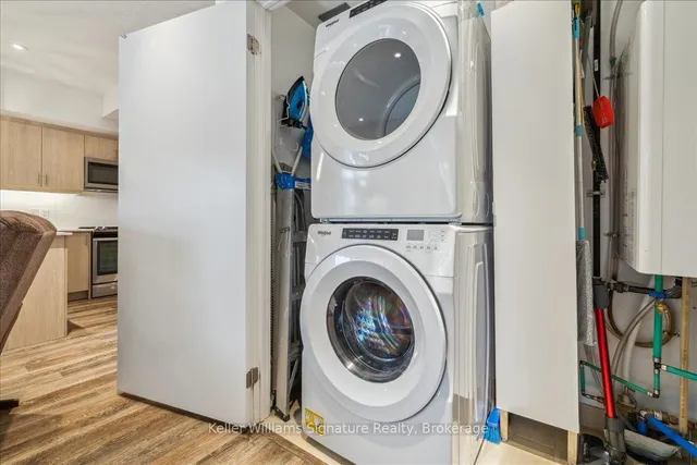 Additional image 30 of 16 Markle Cres Unit 211