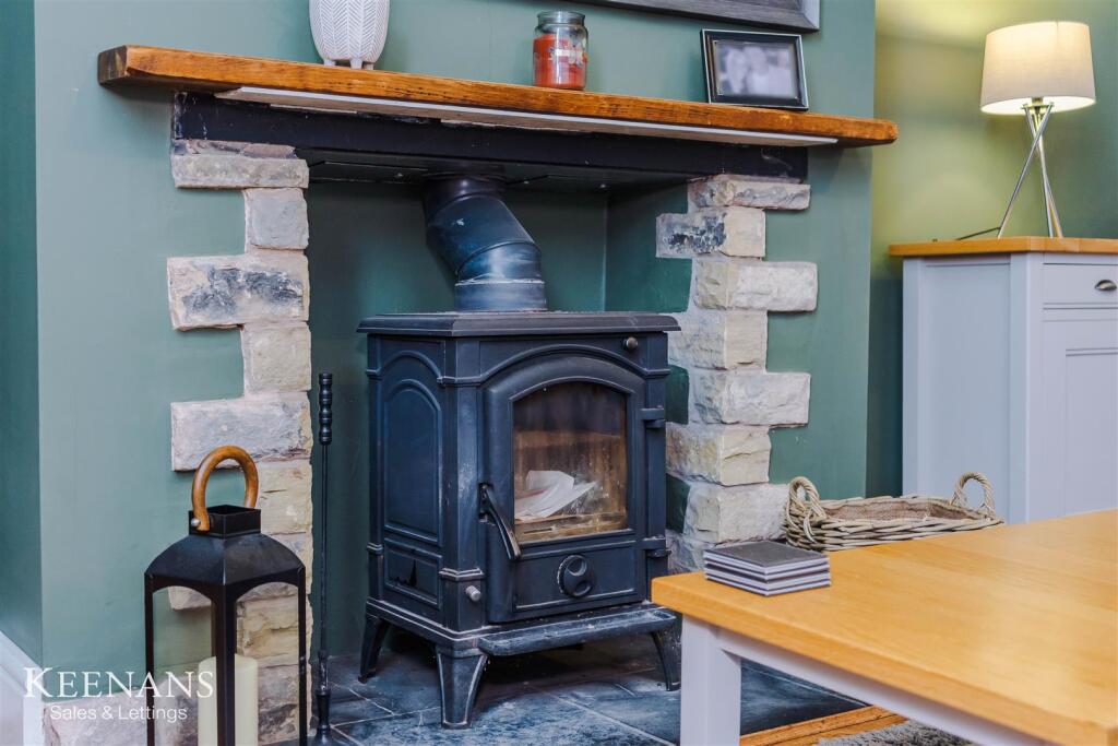 Additional image 20 of Whalley Road, Read