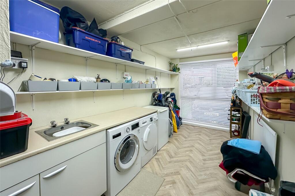 Additional image 15 of Broadstone Road, Harpenden, Hertfordshire, AL5