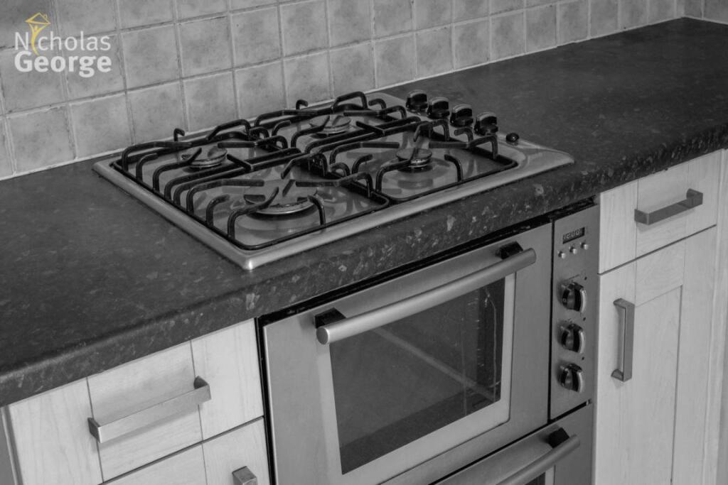 Additional image 4 of Cardinal Close, Edgbaston, B17 8EU