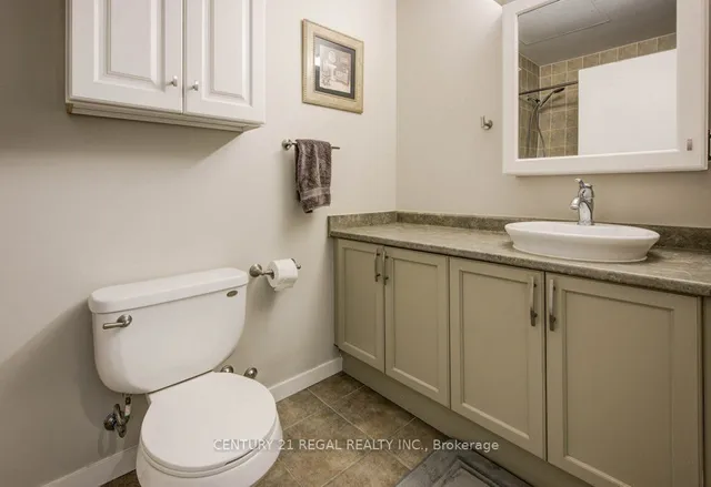 Additional image 27 of 404 King St Unit 102