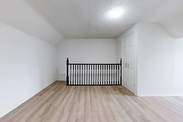 Additional image 33 of 560 Perth Ave