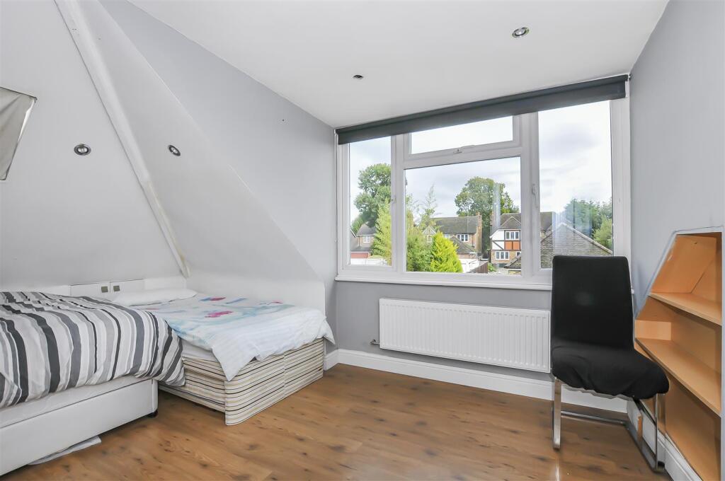 Additional image 11 of Mount Pleasant Lane, Bricket Wood, St. Albans