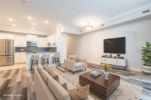 Additional image 10 of 3290 New St Unit 204