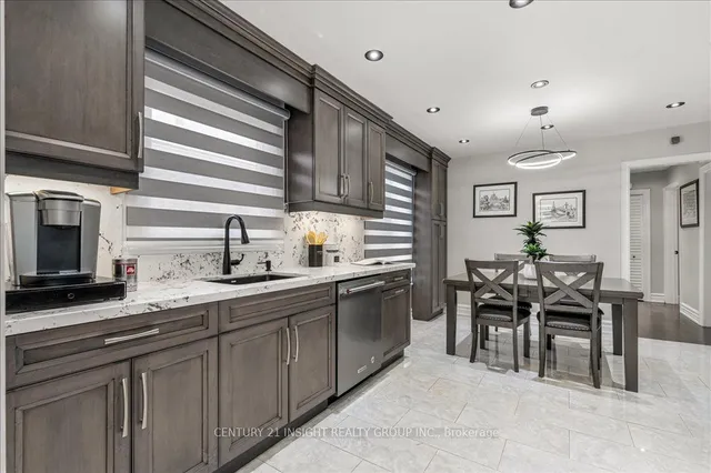 Additional image 9 of 27 Alba St