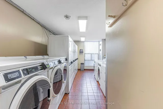 Additional image 36 of 18 Knightsbridge Rd Unit 2303