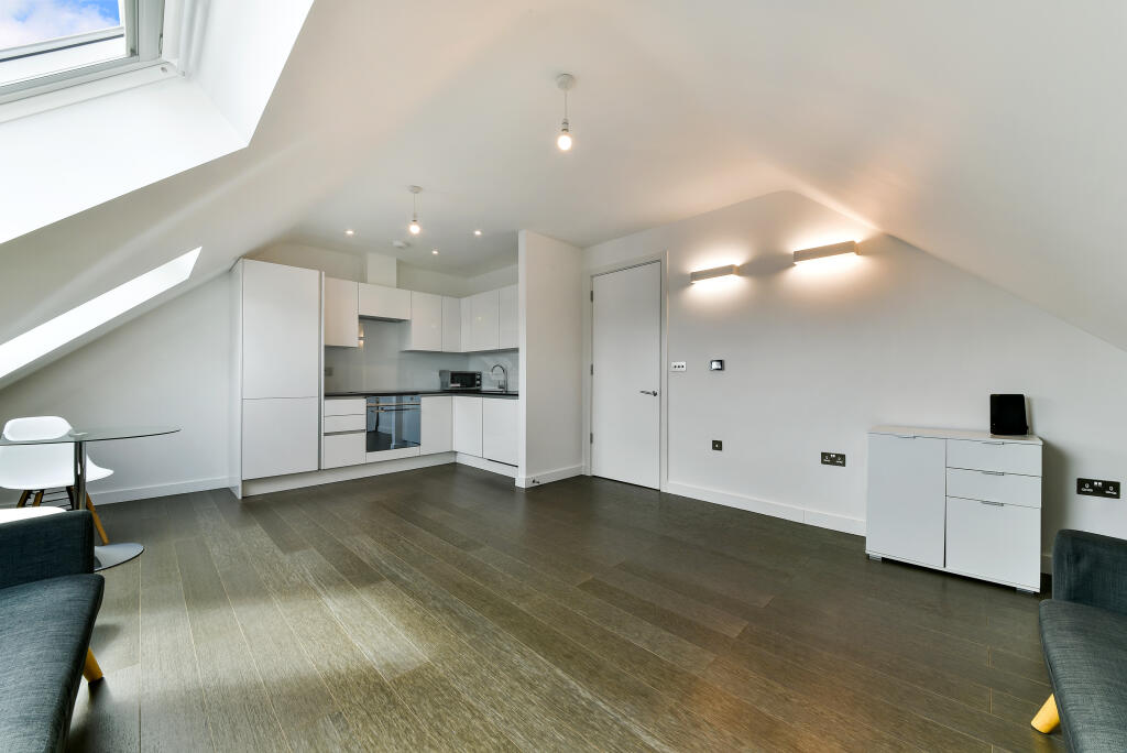 Additional image 20 of Everard Close, St. Albans, Hertfordshire, AL1