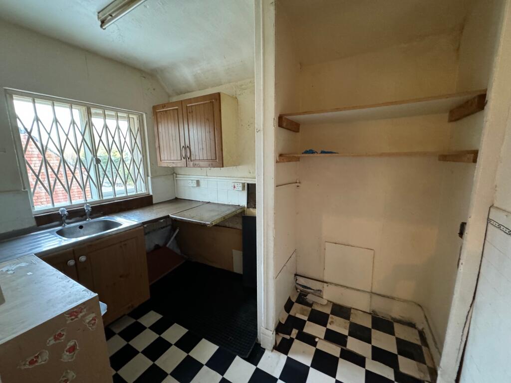 Additional image 10 of Glebe Farm Road, BIRMINGHAM