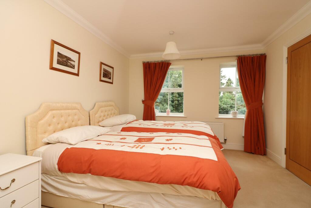 Additional image 8 of Wendover Lodge, Welwyn, Herts, AL6