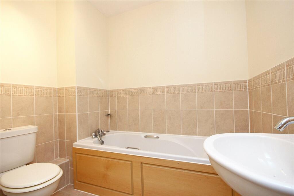 Additional image 6 of De Soissons Close, Welwyn Garden City, Hertfordshire, AL8