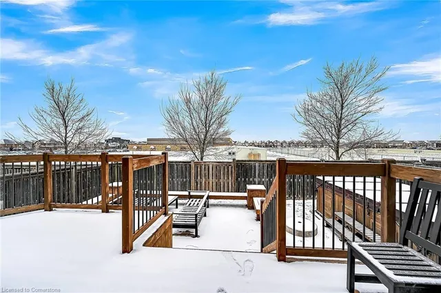 Additional image 46 of 31 Showcase Dr