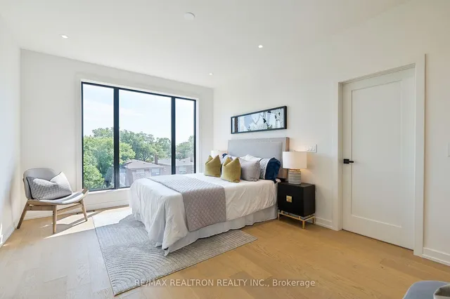 Additional image 17 of 53 Alameda Ave