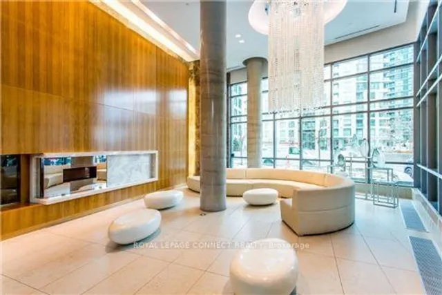 Additional image 2 of 215 Fort York Blvd Unit 703