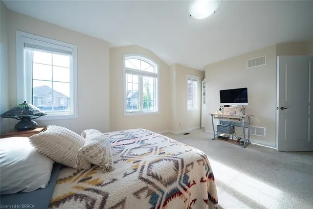 Additional image 34 of 19 Humphrey St