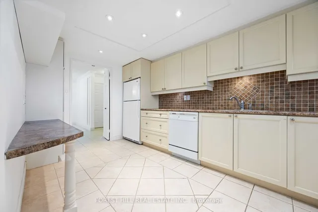 Additional image 20 of 2350 Bridletowne Circ Unit 1004