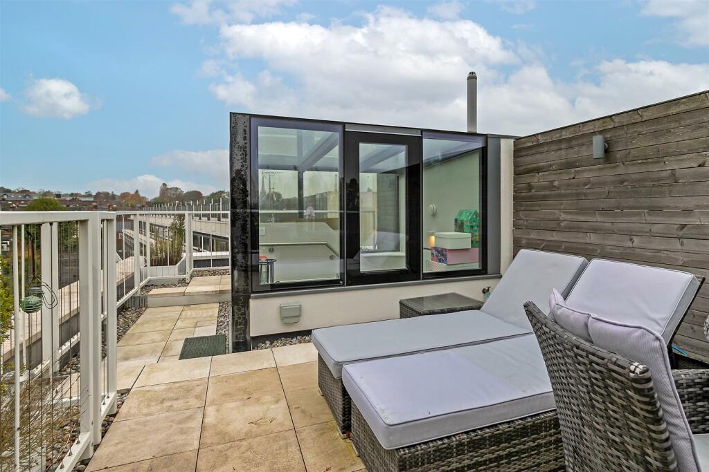 Additional image 35 of London Road, St. Albans