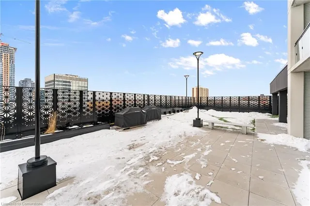 Additional image 24 of 60 Charles St Unit 2712