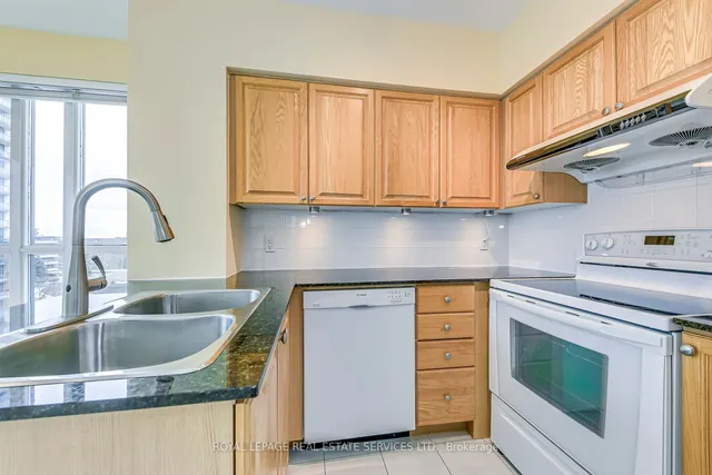 Additional image 19 of 38 Fontenay Crt Unit 607