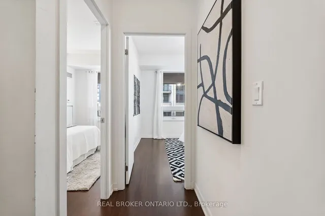 Additional image 19 of 55 East Liberty St Unit 104