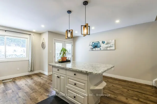 Additional image 15 of 26 Moss Blvd Unit 77