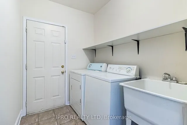 Additional image 34 of 43 Axelrod Ave