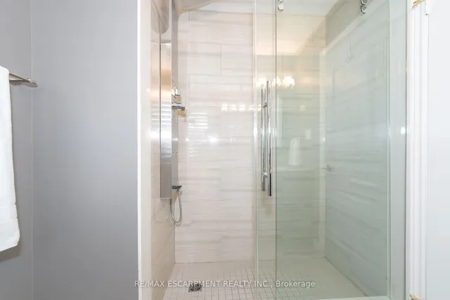 Additional image 29 of 1185 Lindenrock Dr