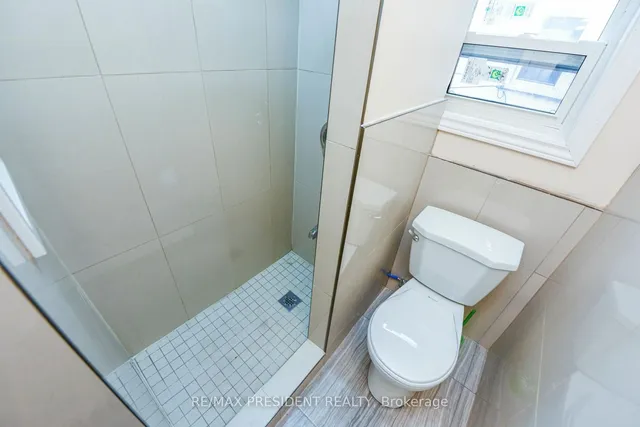 Additional image 32 of 23 Myrtle Ave