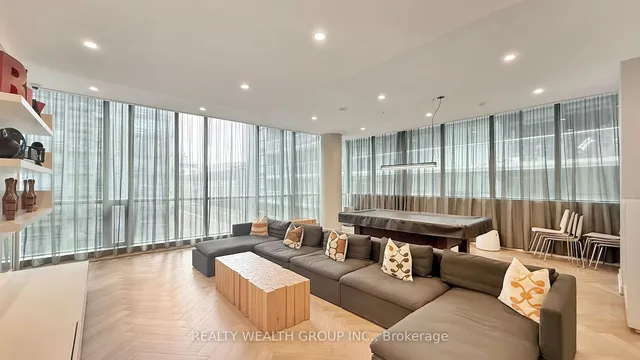 Additional image 19 of 8 Charlotte St Unit 2709