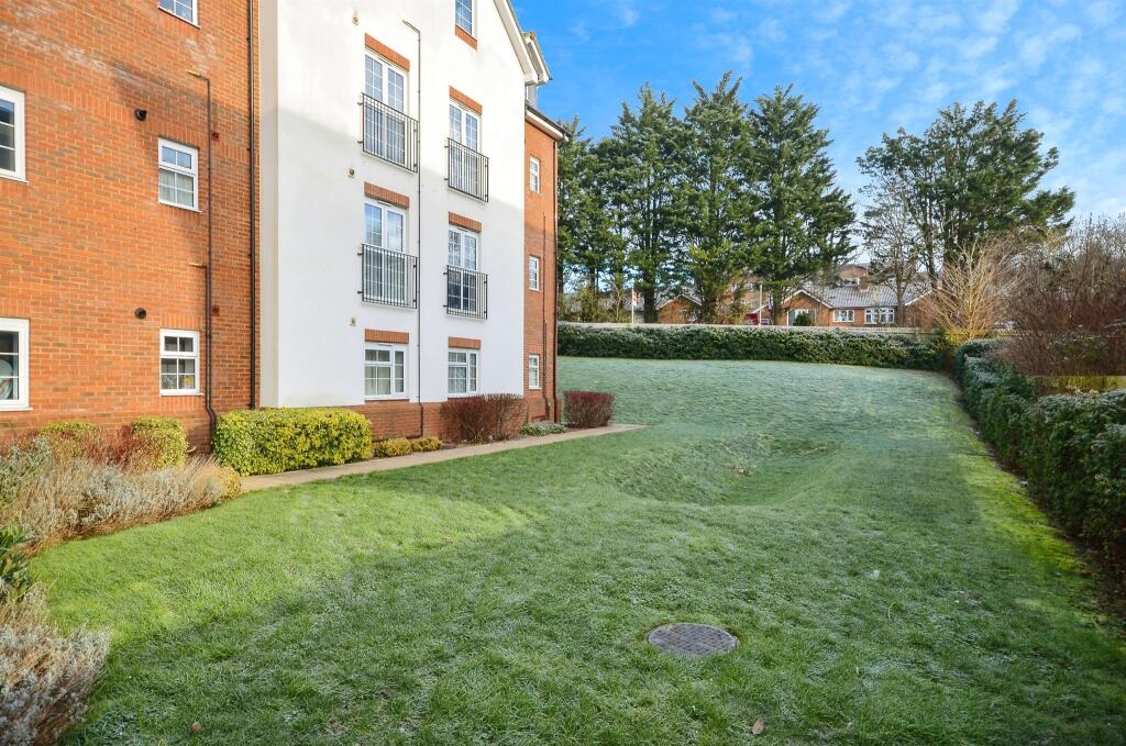 Additional image 12 of Millstone Way, Harpenden